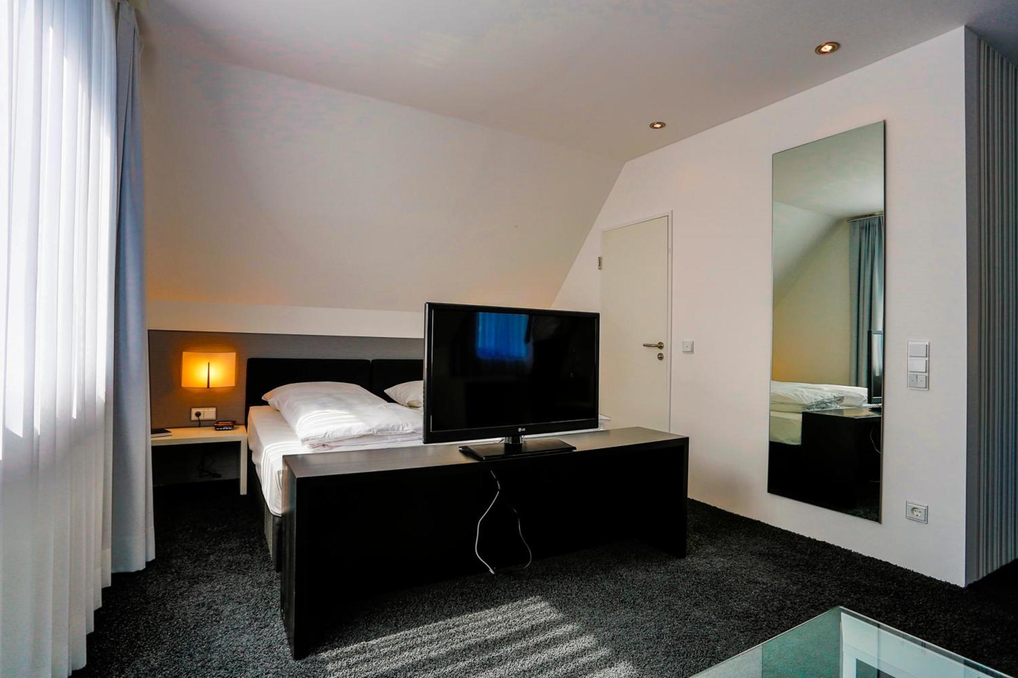 Hotel Schempp Bobingen  Szoba fotó